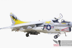 A-7E-Corsair-05