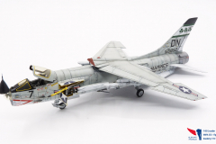 F-8E-Crusader-1070558